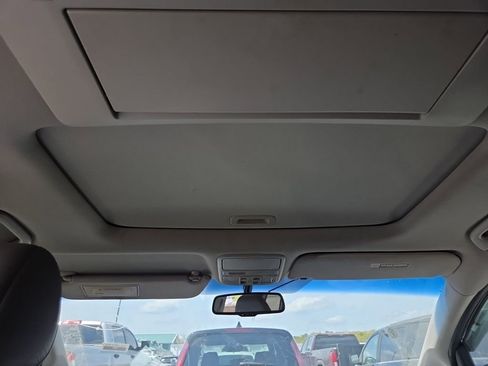 Used 2012 Honda Odyssey Touring Elite image 9