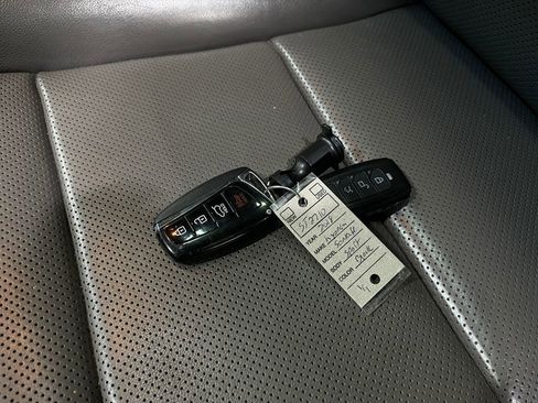 Used 2018 Hyundai Santa Fe Sport w/ 2.0T Ultimate Tech Package 05 image 39