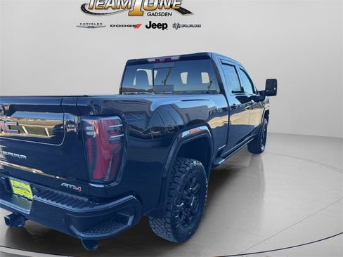 Used 2024 GMC Sierra 2500 AT4 w/ AT4 Premium Plus Package image 8