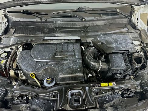 Used 2020 Land Rover Discovery Sport SE R-Dynamic image 31