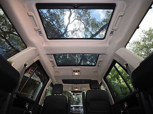 Used 2015 Land Rover LR4 HSE image 40