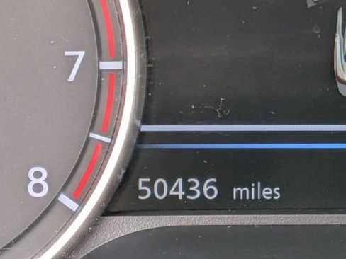 Used 2024 Nissan Sentra SV FWD image 23