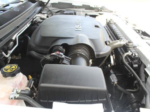 Used 2019 Chevrolet Colorado LT RWD image 41