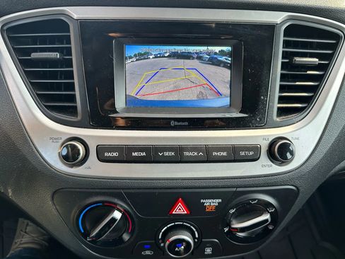 Used 2019 Hyundai Accent SE image 6