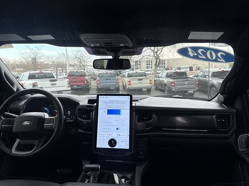 Used 2024 Ford F150 Lightning Lariat image 24