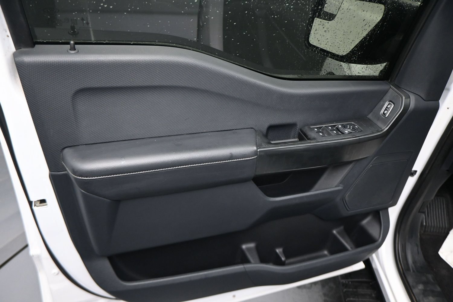 Used 2023 Ford F150 XL w/ STX Appearance Package RWD image 2