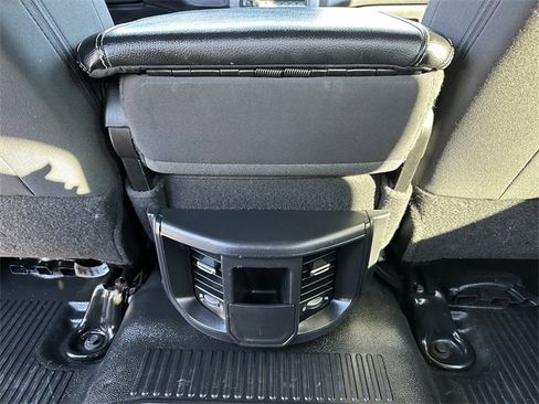 Used 2022 RAM 3500 Tradesman w/ Chrome Appearance Group image 12