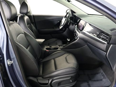 Used 2022 Kia Niro Touring Special Edition image 34