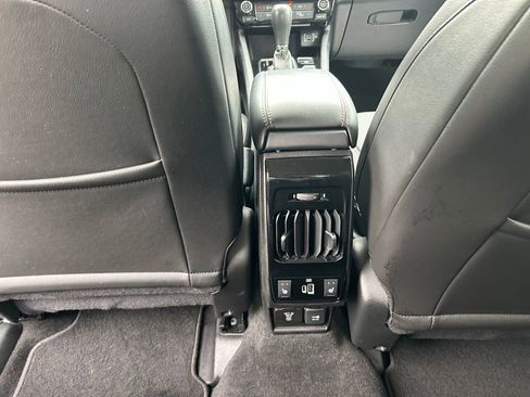 Used 2022 Jeep Compass Limited w/ Elite Group AWD/4WD image 24