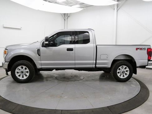 Used 2020 Ford F250 XLT w/ XLT Value Package image 4