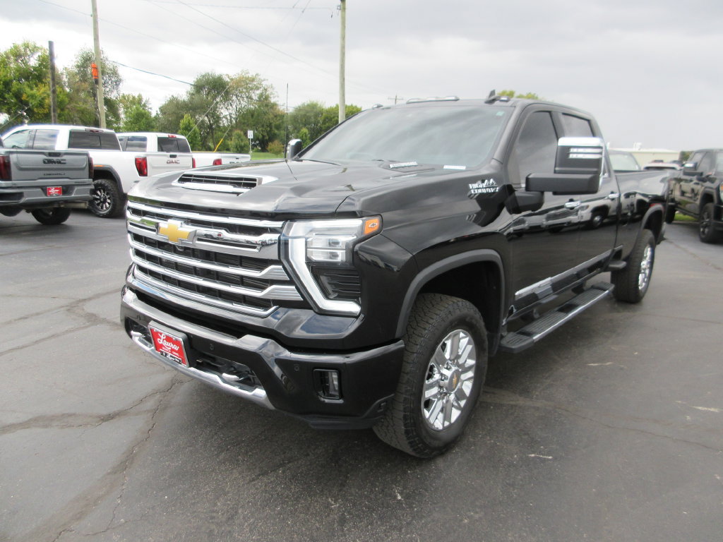 Certified 2024 Chevrolet Silverado 3500 High Country w/ Technology Package AWD/4WD image 11