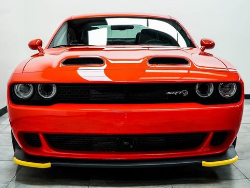 Used 2023 Dodge Challenger SRT Hellcat image 6