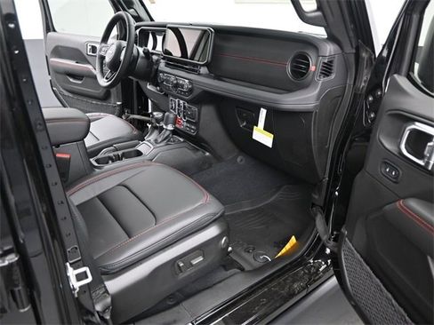 New 2025 Jeep Gladiator Rubicon image 24