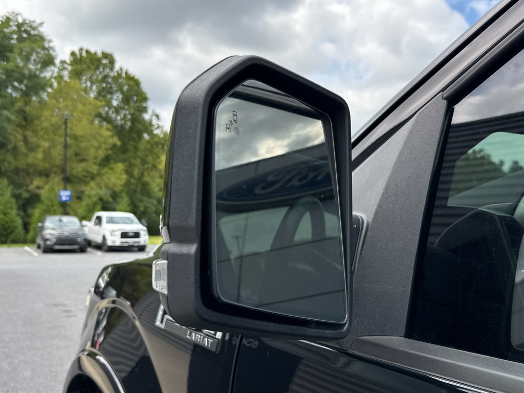 Used 2018 Ford F150 Lariat w/ Equipment Group 502A Luxury AWD/4WD image 24