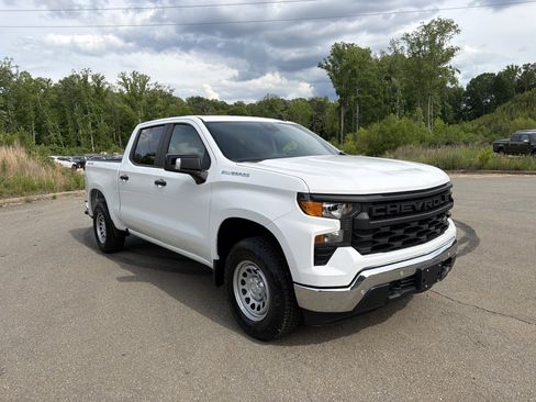 Used 2026 Chevrolet Silverado 1500 W/T w/ WT Value Package AWD/4WD image 3