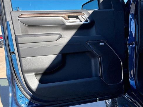 Used 2023 Chevrolet Silverado 1500 RST image 20