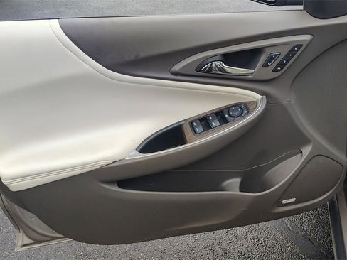 Used 2024 Chevrolet Malibu LT image 8