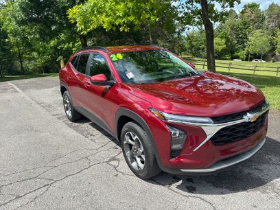 Used 2024 Chevrolet Trax LT w/ Driver Confidence Package