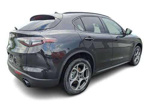 New 2026 Alfa Romeo Stelvio Sprint AWD/4WD image 4