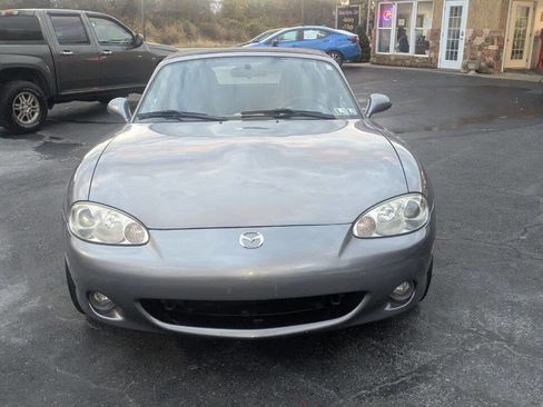 Used 2002 MAZDA MX-5 Miata SE image 19