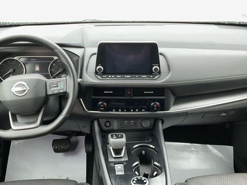 Used 2025 Nissan Rogue SV AWD/4WD image 19