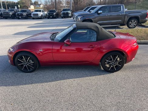 Used 2024 MAZDA MX-5 Miata Grand Touring w/ Appearance Package image 7