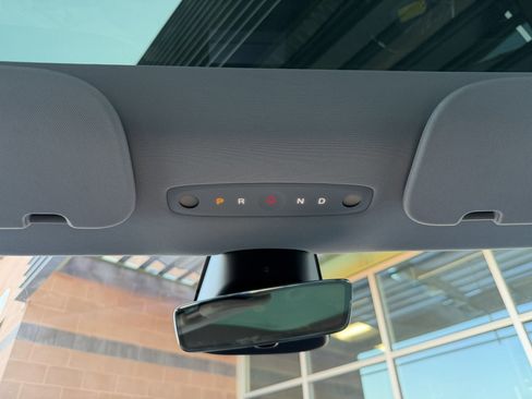 Used 2024 Tesla Model 3 image 29