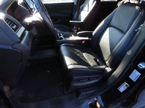 Used 2023 Honda Odyssey Sport image 40