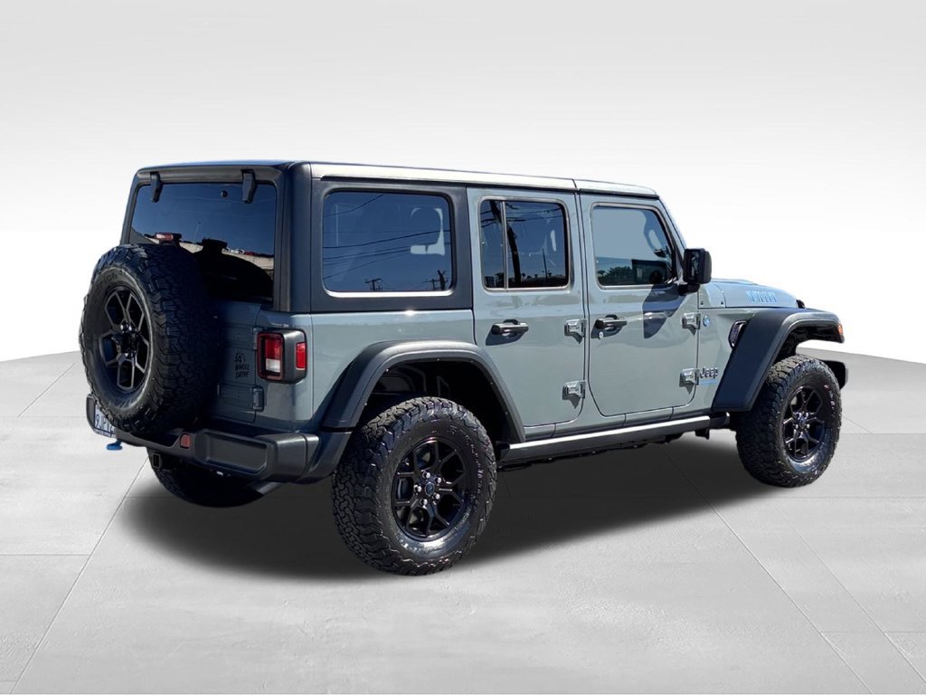 Used 2024 Jeep Wrangler Unlimited AWD/4WD image 3