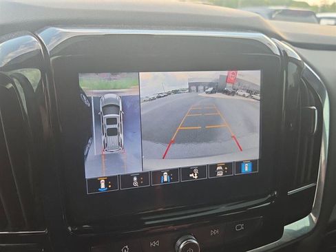 Used 2023 Chevrolet Traverse RS w/ LPO, Floor Liner Package FWD image 10