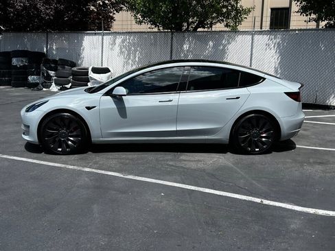 Used 2021 Tesla Model 3 Performance AWD/4WD image 4