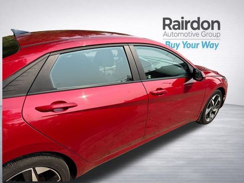 Used 2023 Hyundai Elantra SEL w/ Convenience Package FWD image 8