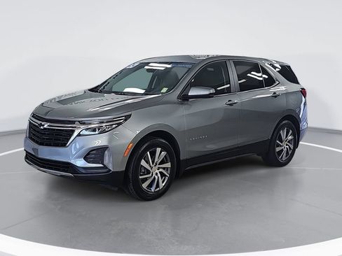 Certified 2024 Chevrolet Equinox LT FWD image 9