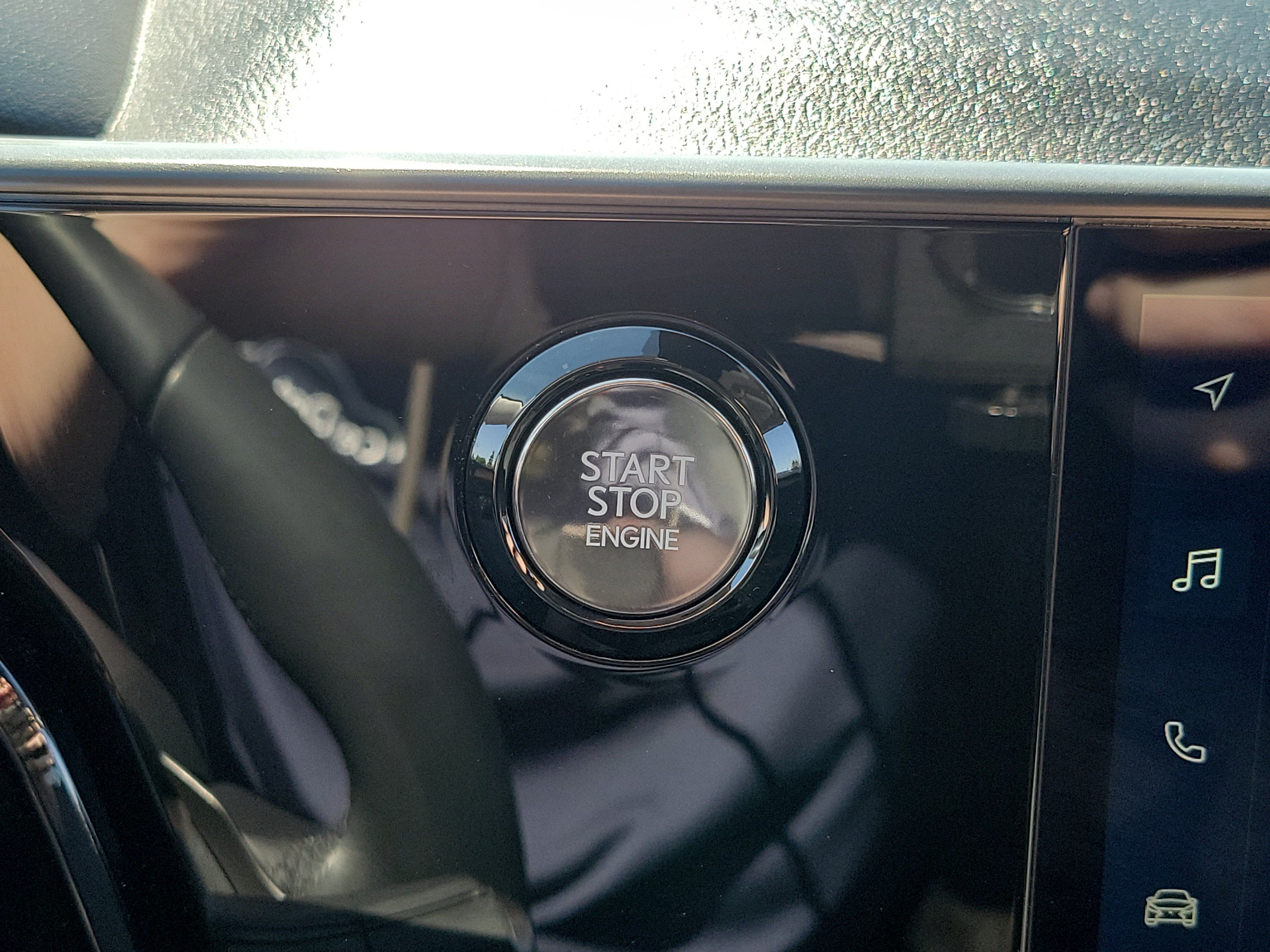 Used 2025 Lexus NX 250 FWD w/ Accessory Package (K3) image 16