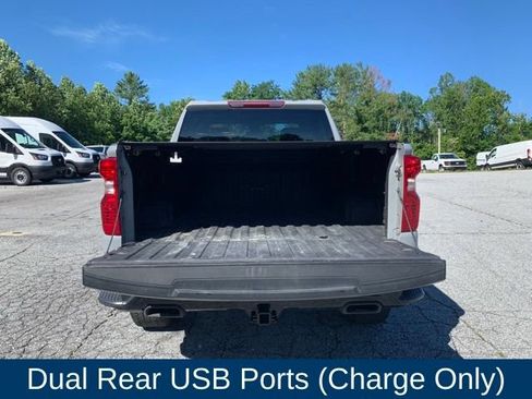 Used 2025 Chevrolet Silverado 1500 Custom Trail Boss w/ Dark Appearance Package AWD/4WD image 9