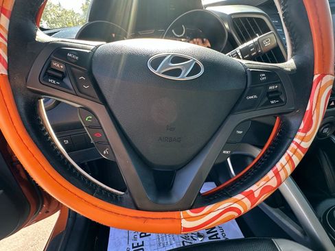 Used 2013 Hyundai Veloster Turbo w/ Ultimate Pkg image 31
