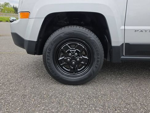 Used 2012 Jeep Patriot Sport AWD/4WD image 31
