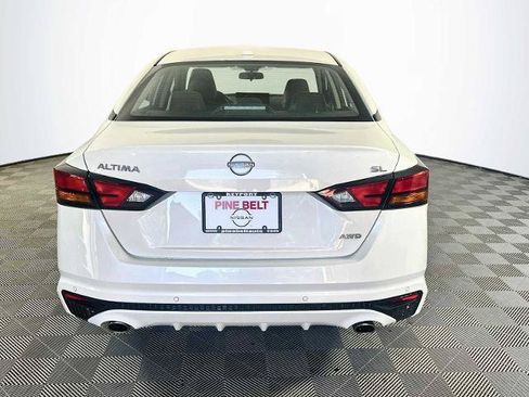 Certified 2025 Nissan Altima 2.5 SL AWD/4WD image 5