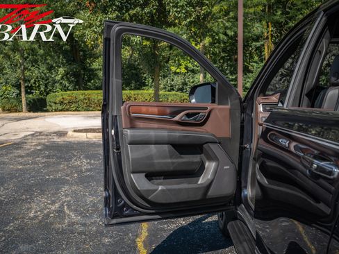 Used 2021 GMC Yukon Denali AWD/4WD image 16