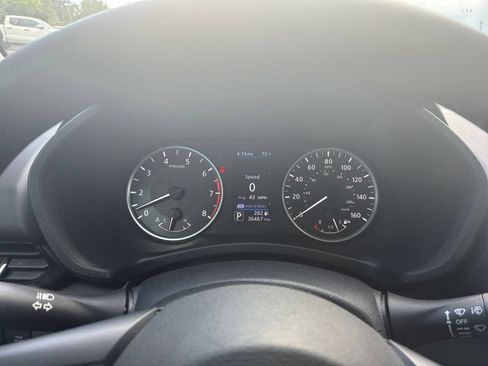 Used 2025 Nissan Sentra S FWD image 34