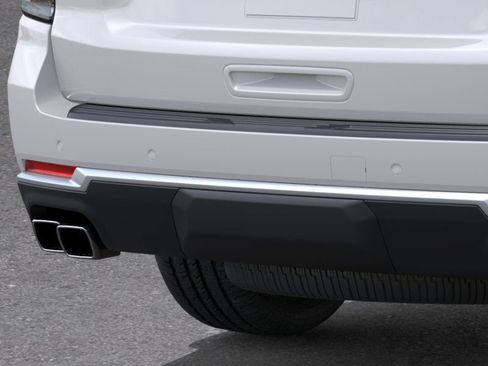 New 2025 Chevrolet Suburban High Country image 14