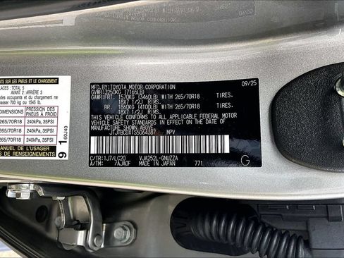 Used 2025 Lexus GX 550 AWD/4WD image 47