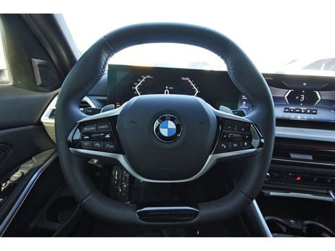 Used 2025 BMW 330i Sedan image 14
