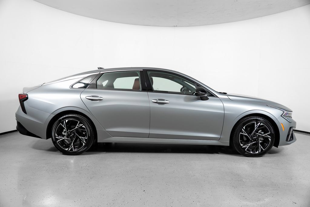 Used 2025 Kia K5 GT-Line w/ GT-Line Premium Package FWD image 3