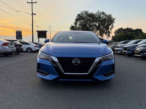 Used 2021 Nissan Sentra SV w/ SV Premium Package FWD image 2