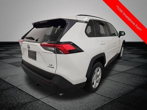 Certified 2020 Toyota RAV4 LE image 6