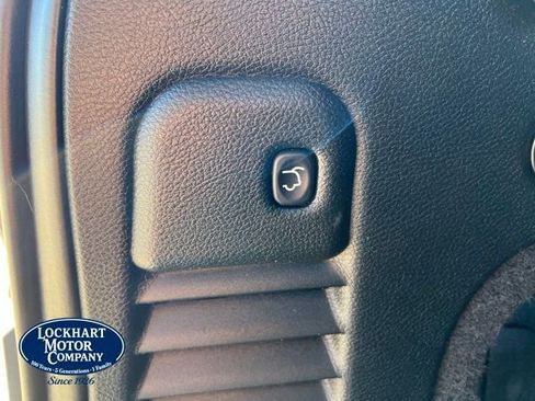 Used 2017 Jeep Grand Cherokee Limited RWD image 16