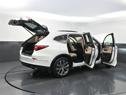 Used 2024 Acura MDX SH-AWD w/ Technology Package image 46