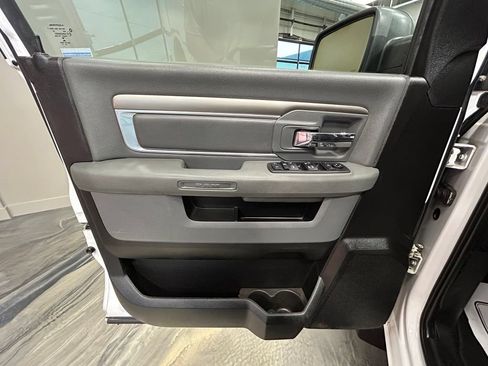 Used 2019 RAM 1500 Big Horn AWD/4WD image 50