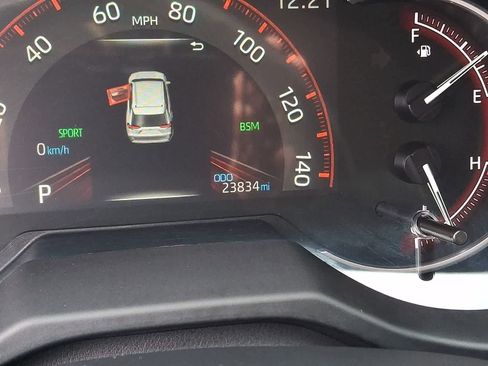 Certified 2025 Toyota RAV4 XLE image 22